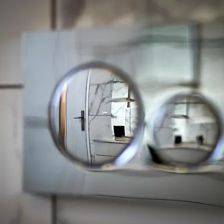 Antoine-city Center St-tropez-terraceparking Сен-Тропе