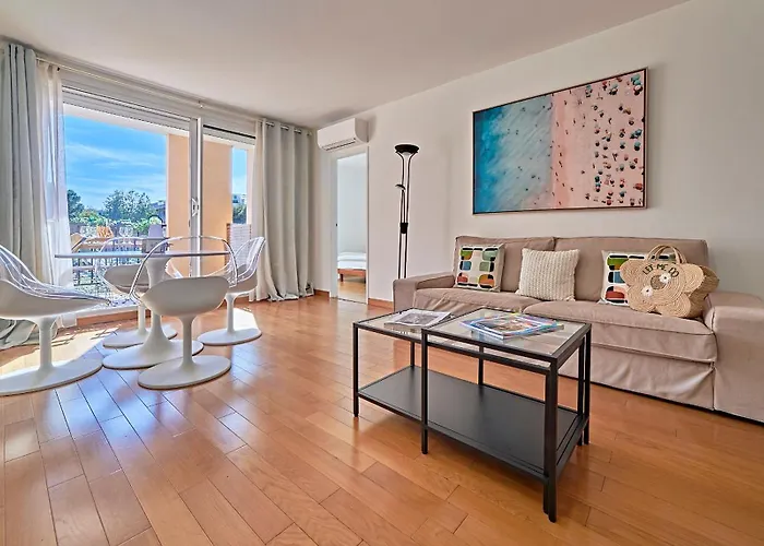 Antoine-city Center St-tropez-terraceparking Apartment